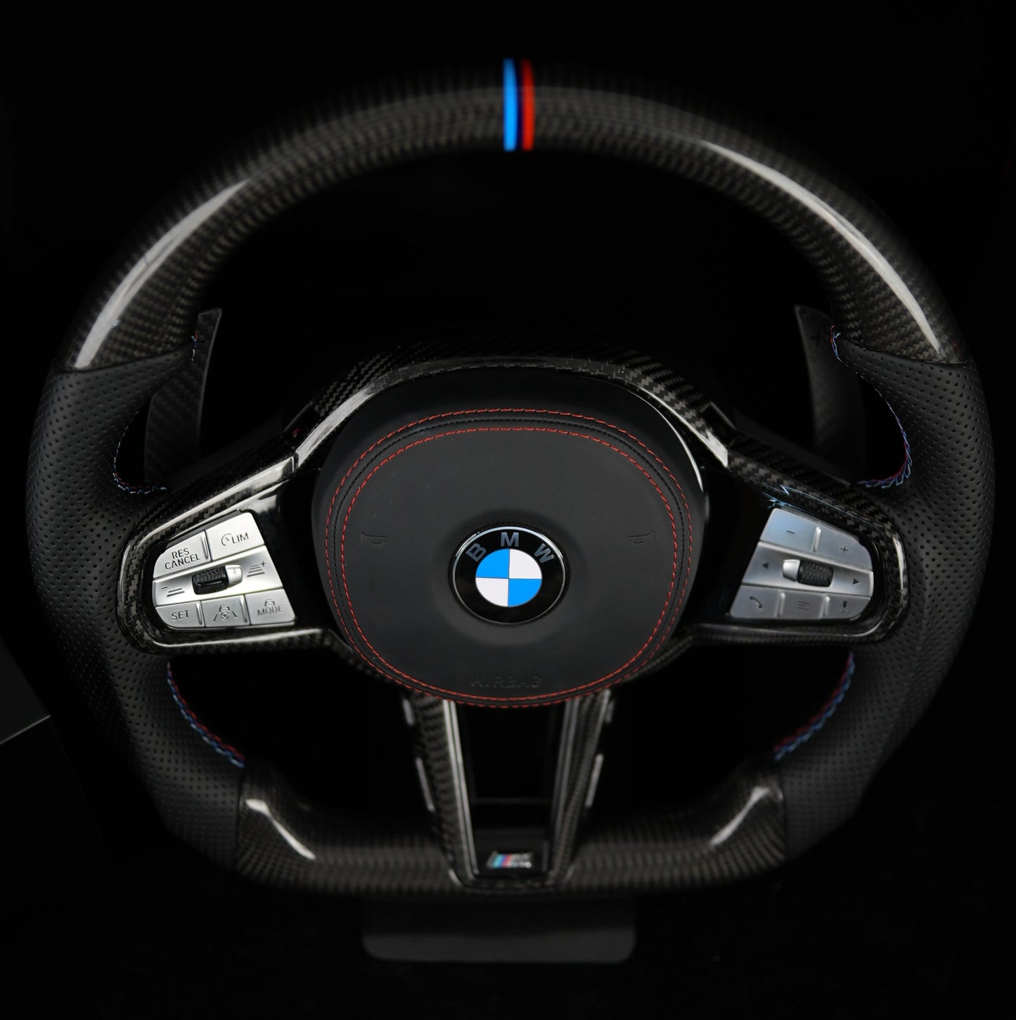 Volant en Stock Carbone tressé noir cuir perforé noir garniture carbone tressé noir Alcantara BMW Série G 2019+