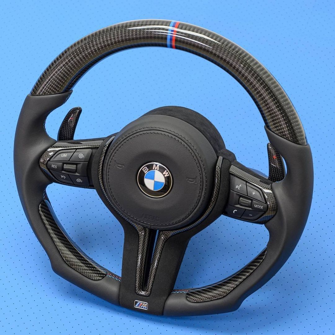 Volant Carbone personnalisé BMW M Série F