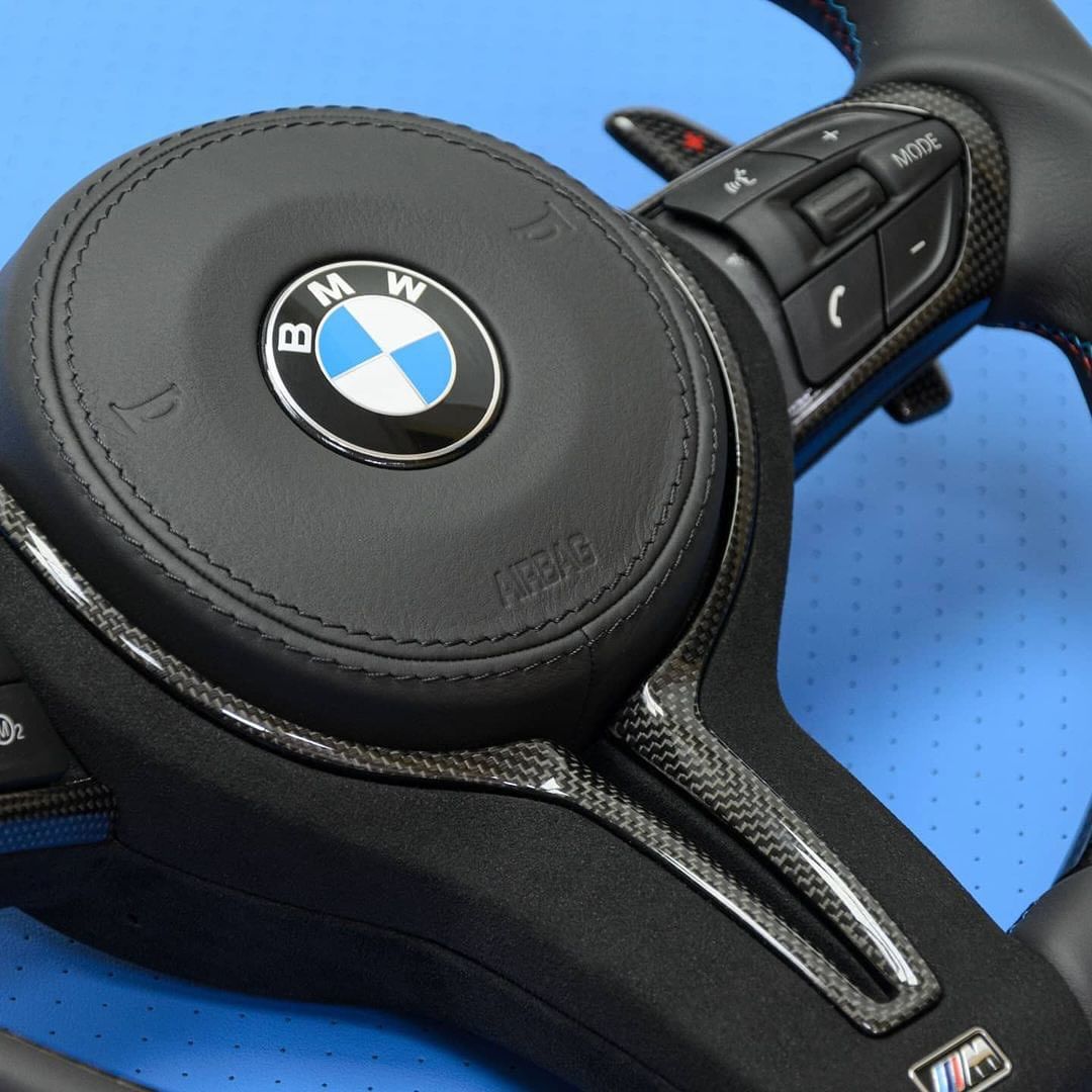 Volant Carbone personnalisé BMW M Série F