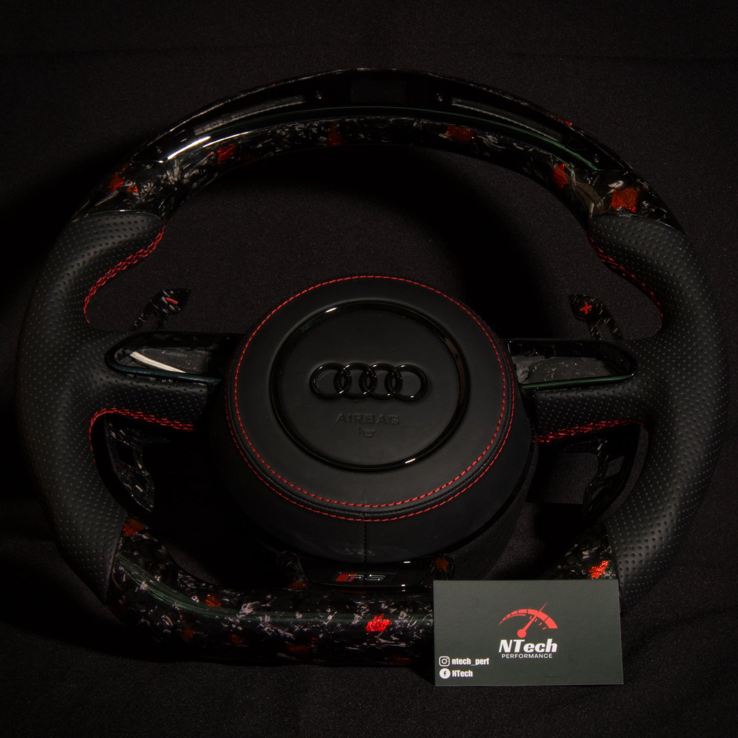 Volant Carbone Personnalisé AUDI 8V1 S1/S3/RS3/RS6..