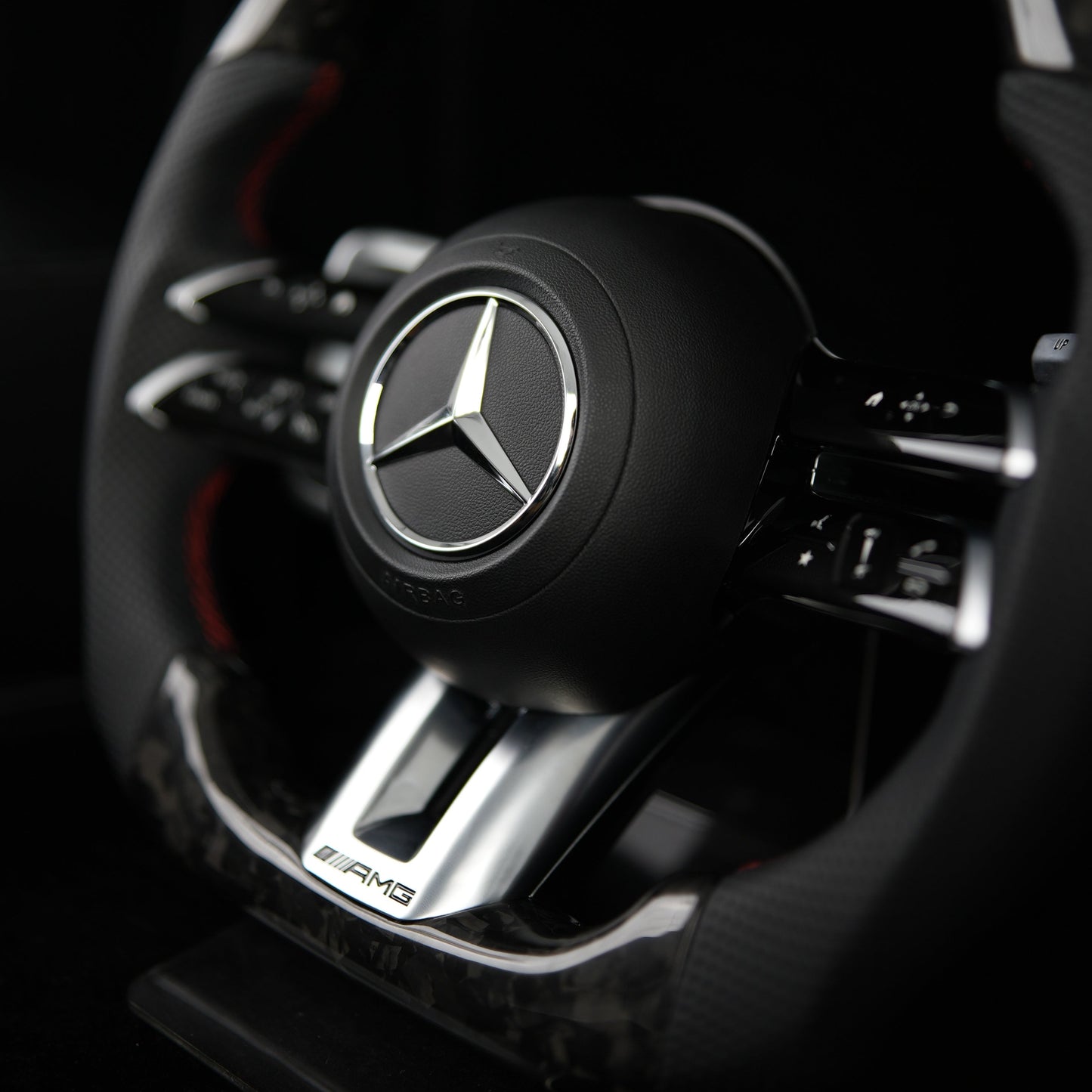 Volant en Stock Carbone forgé Mercedes Classe A C E CLA GLA GLE GLS 2018+