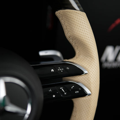 Volant en Stock Carbone tressé poignées cuir beige Mercedes Classe A C E CLA GLA GLE GLS 2018+