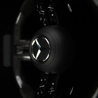 Volant en Stock Carbone tressé noir poignées Alcantara Noir Mercedes Classe A C E CLA GLA GLE GLS 2018+ (Copie)