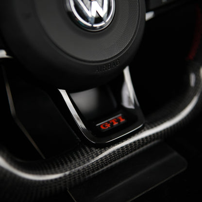 Vorrätiges schwarzes Carbon-Lenkrad, Shift-LEDs – VW Golf 7 GTI R, Polo, Scirocco, Tiguan (2013+)