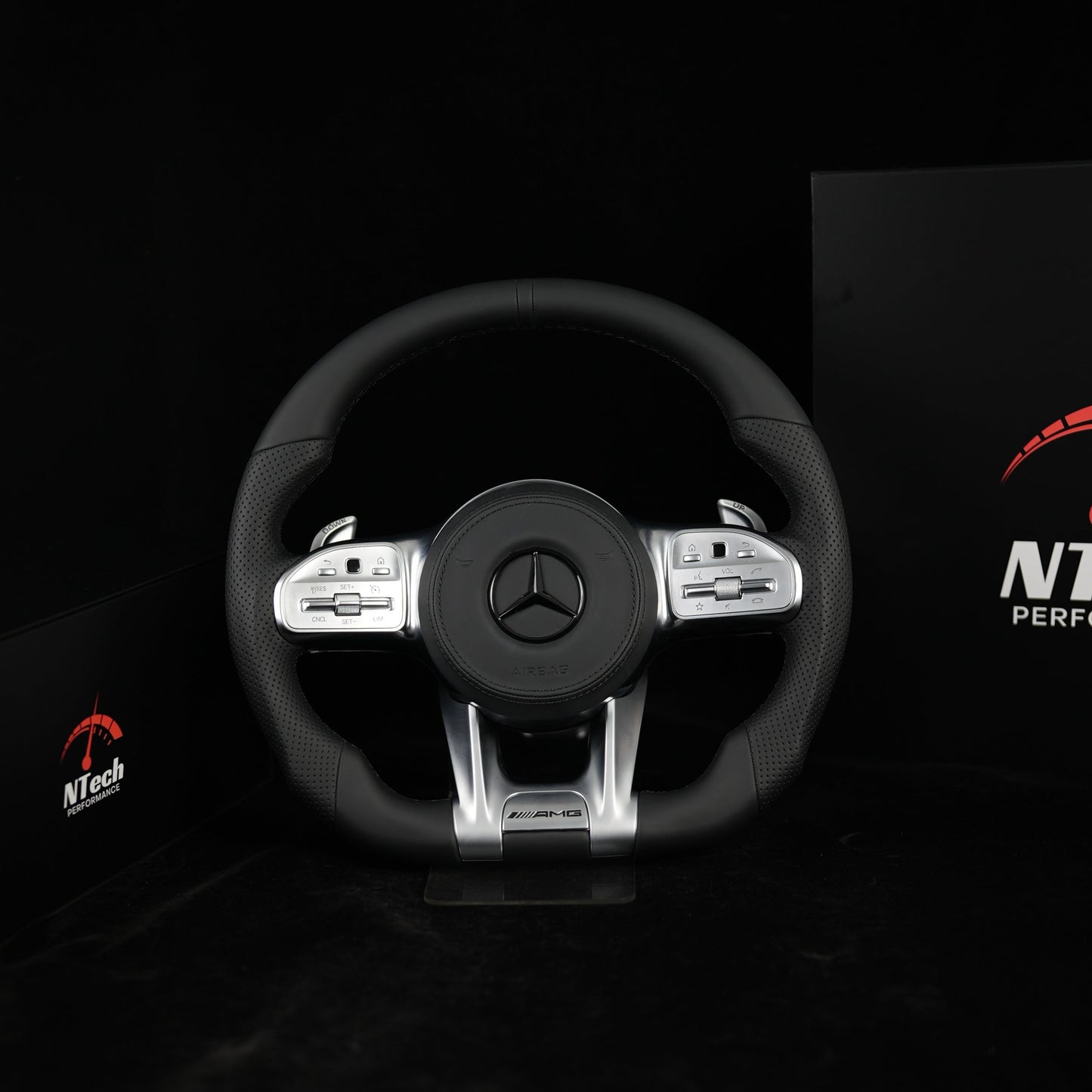 Configurateur Volant Carbone Mercedes Classe A B C E CLA GLA GLB GLE 2018+