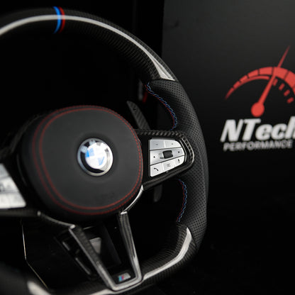 Volant en Stock Carbone tressé noir cuir perforé noir garniture carbone tressé noir Alcantara BMW Série G 2019+
