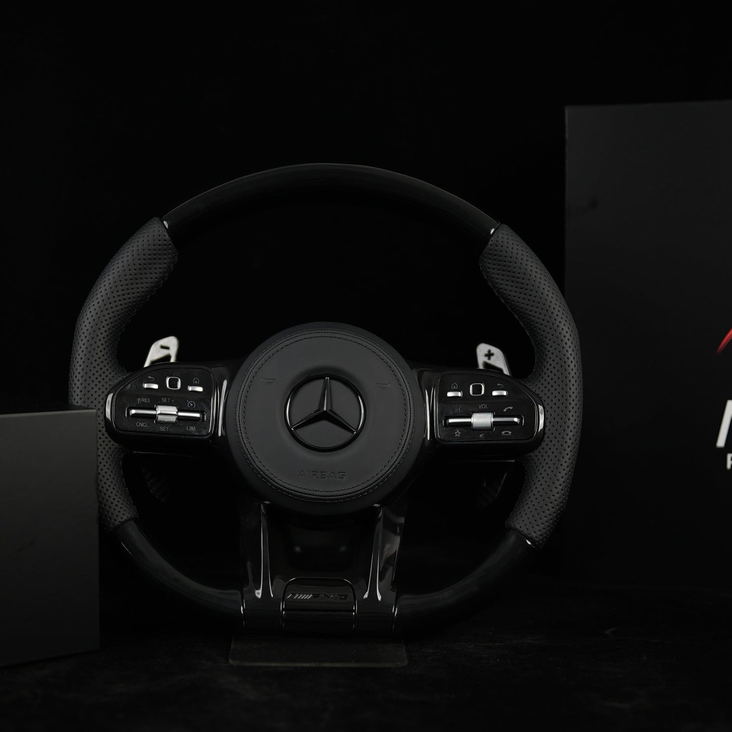 Configurateur Volant Carbone Mercedes Classe A B C E CLA GLA GLB GLE 2018+