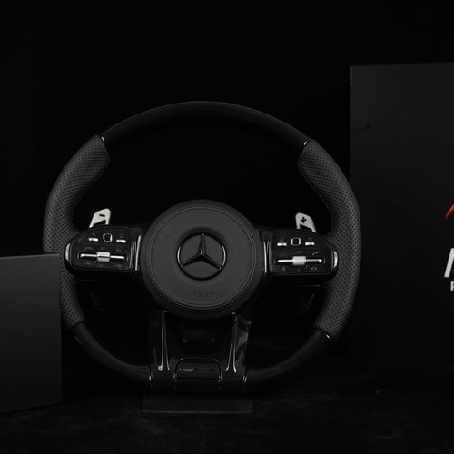 Mercedes Lenkrad in Schwarz Klavierlack – Klasse A, B, C, E, CLA, GLA, GLB, GLE ab Bj. 2018+
