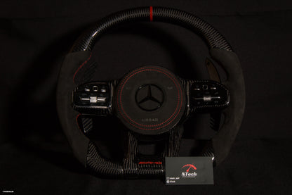 Volant Carbone personnalisé Mercedes AMG