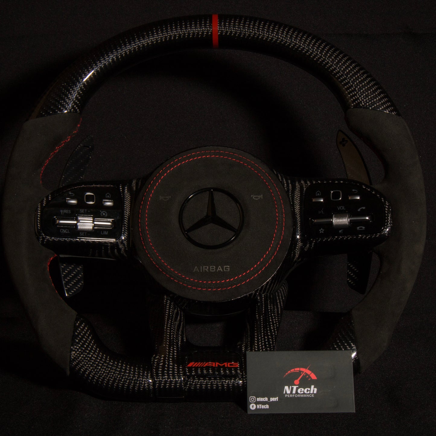 Configurateur Volant Carbone Mercedes Classe A B C E CLA GLA GLB GLE 2018+