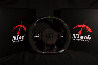 Volant Carbone personnalisé Mercedes AMG