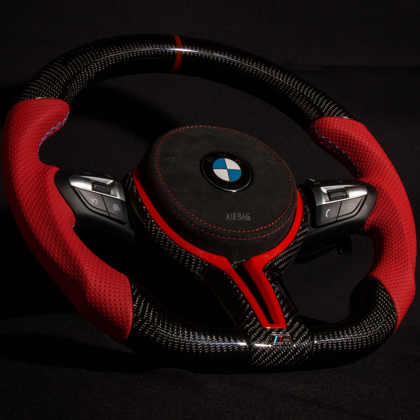 Volant Carbone Personnalisé BMW Série F (F20, F30, F32, F10, F15, M2/M3/M4)