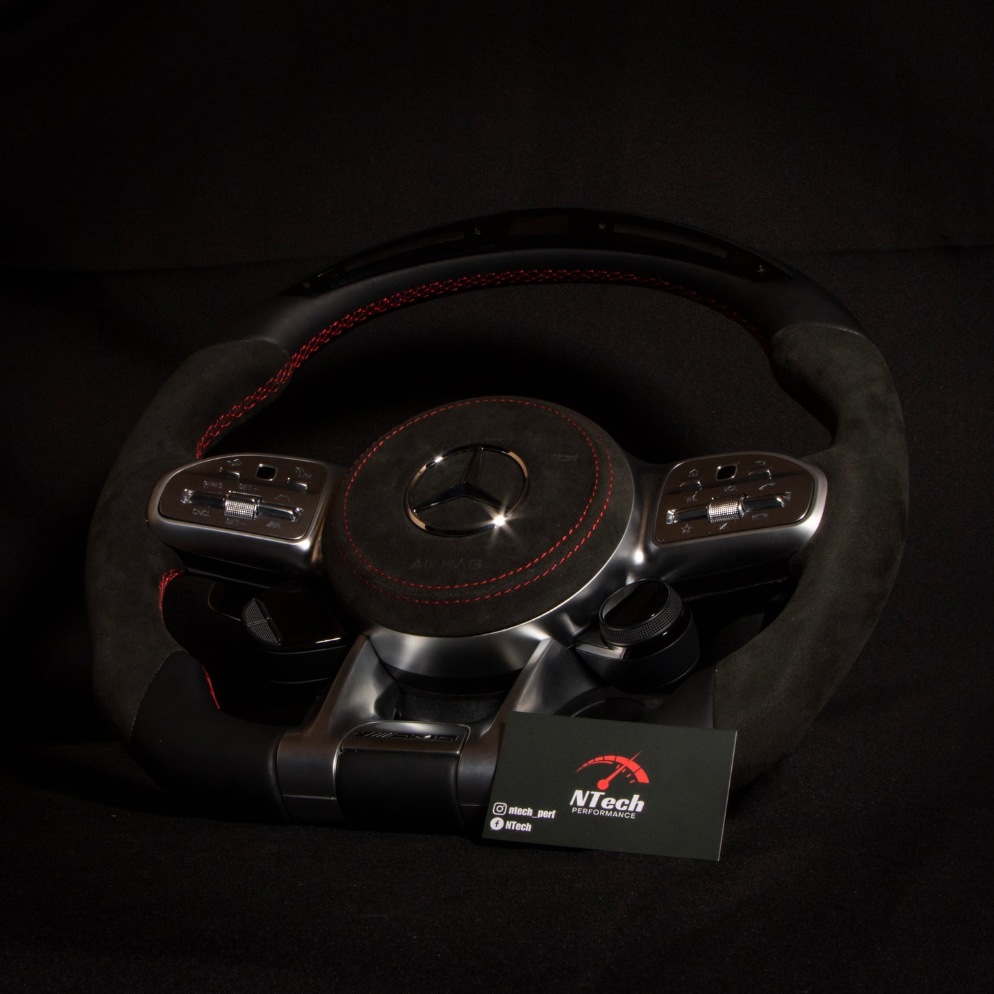 Configurateur Volant Carbone Mercedes Classe A B C E CLA GLA GLB GLE 2018+