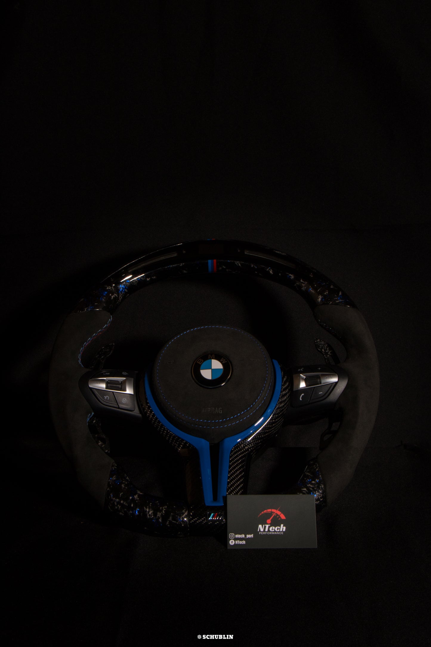 Volant Carbone personnalisé BMW M Série F