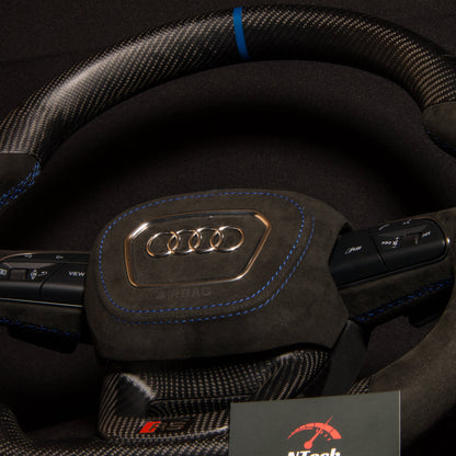 Volant Carbone Personnalisé Audi Q / RS (8Y)