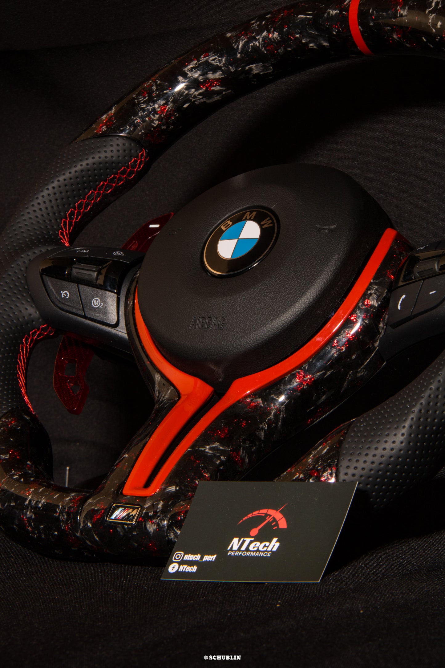 Volant Carbone personnalisé BMW M Série F
