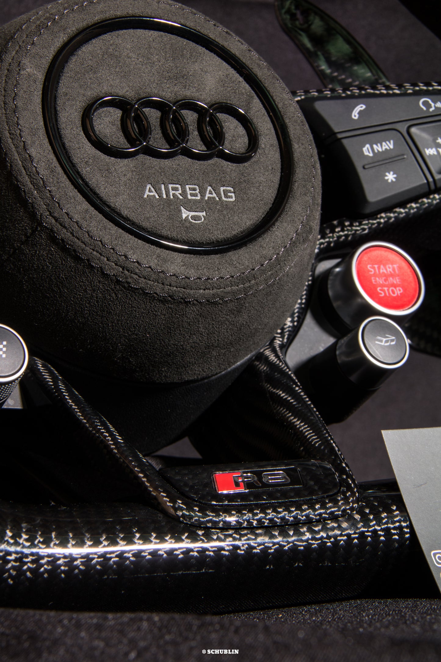 Volant Carbone Personnalisé AUDI TT/TTS/TTRS/R8