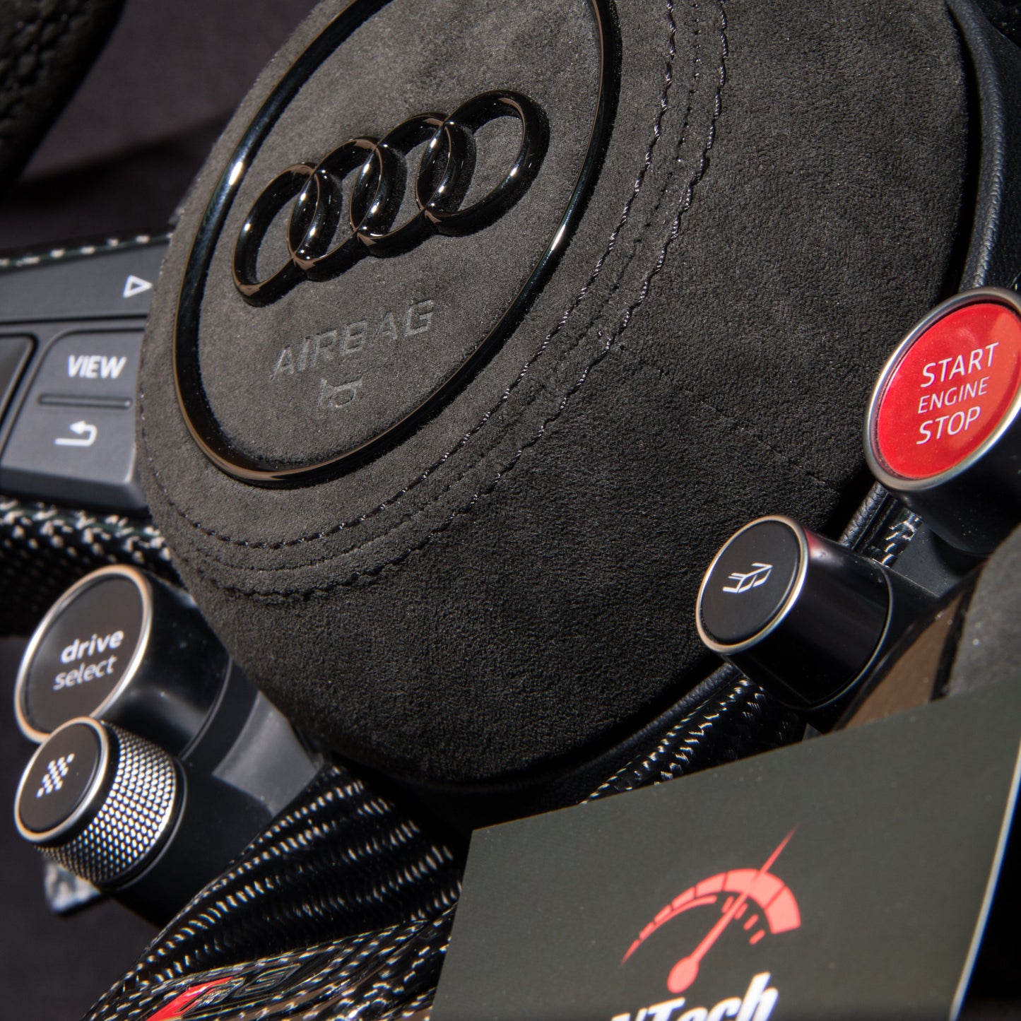 Volant Carbone Personnalisé Audi TT / TTS / TTRS / R8 (8S & Type 4S)