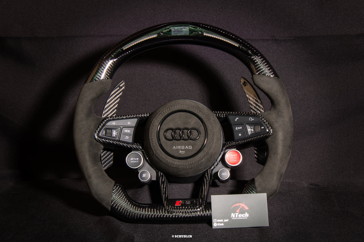 Volant Carbone Personnalisé AUDI TT/TTS/TTRS/R8